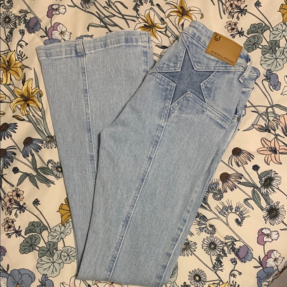 Austin Landing Light Blue Star Patch Jeans